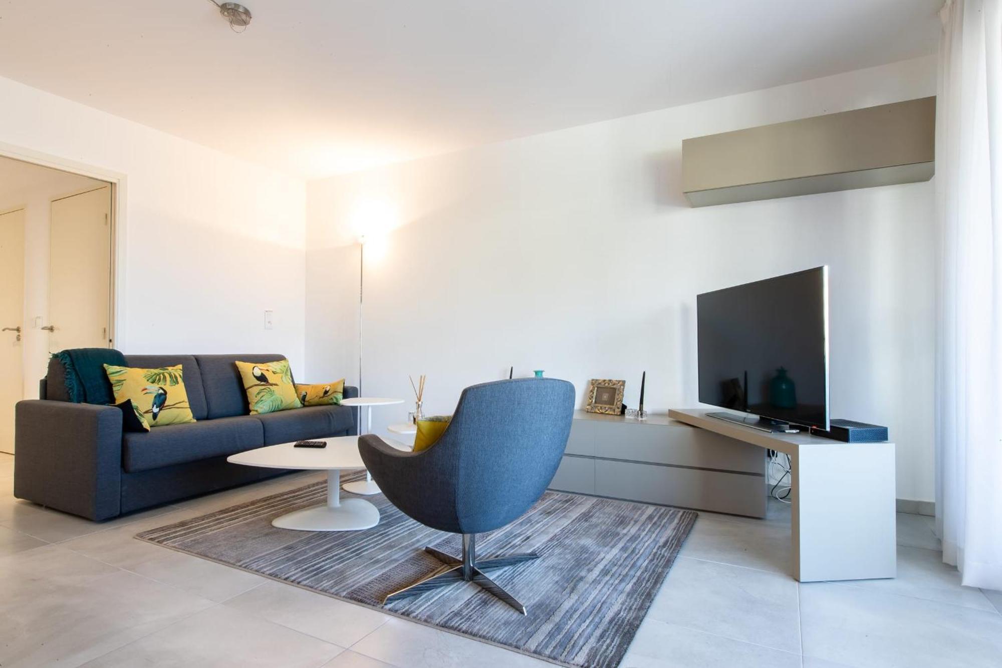 Renovated 2-Br Apartment With Terrace And Pool Cannes Ngoại thất bức ảnh